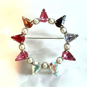 Beautiful B. David Wreath Pin Brooch